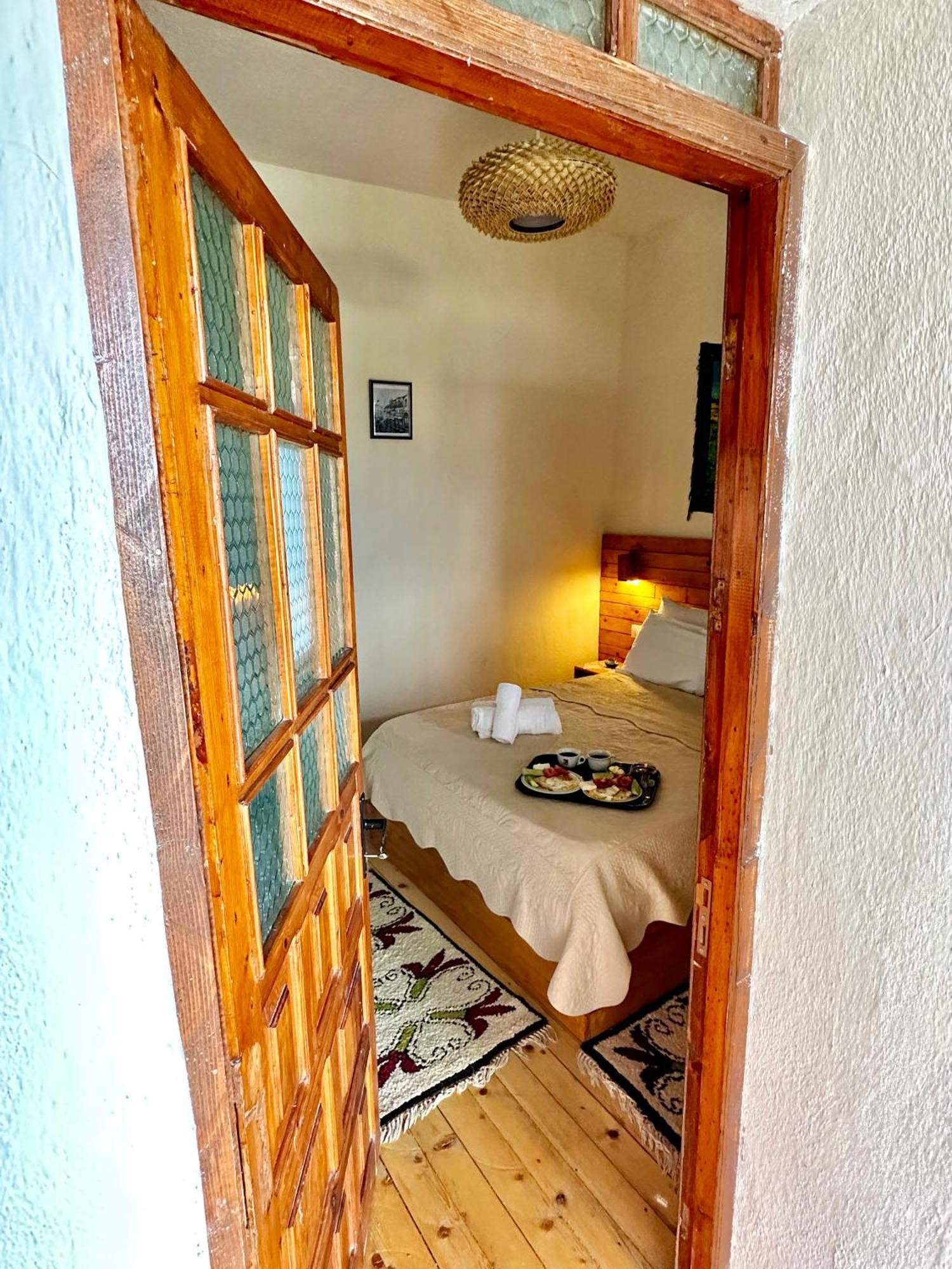 Guest House Salaria Gjirokastër الغرفة الصورة