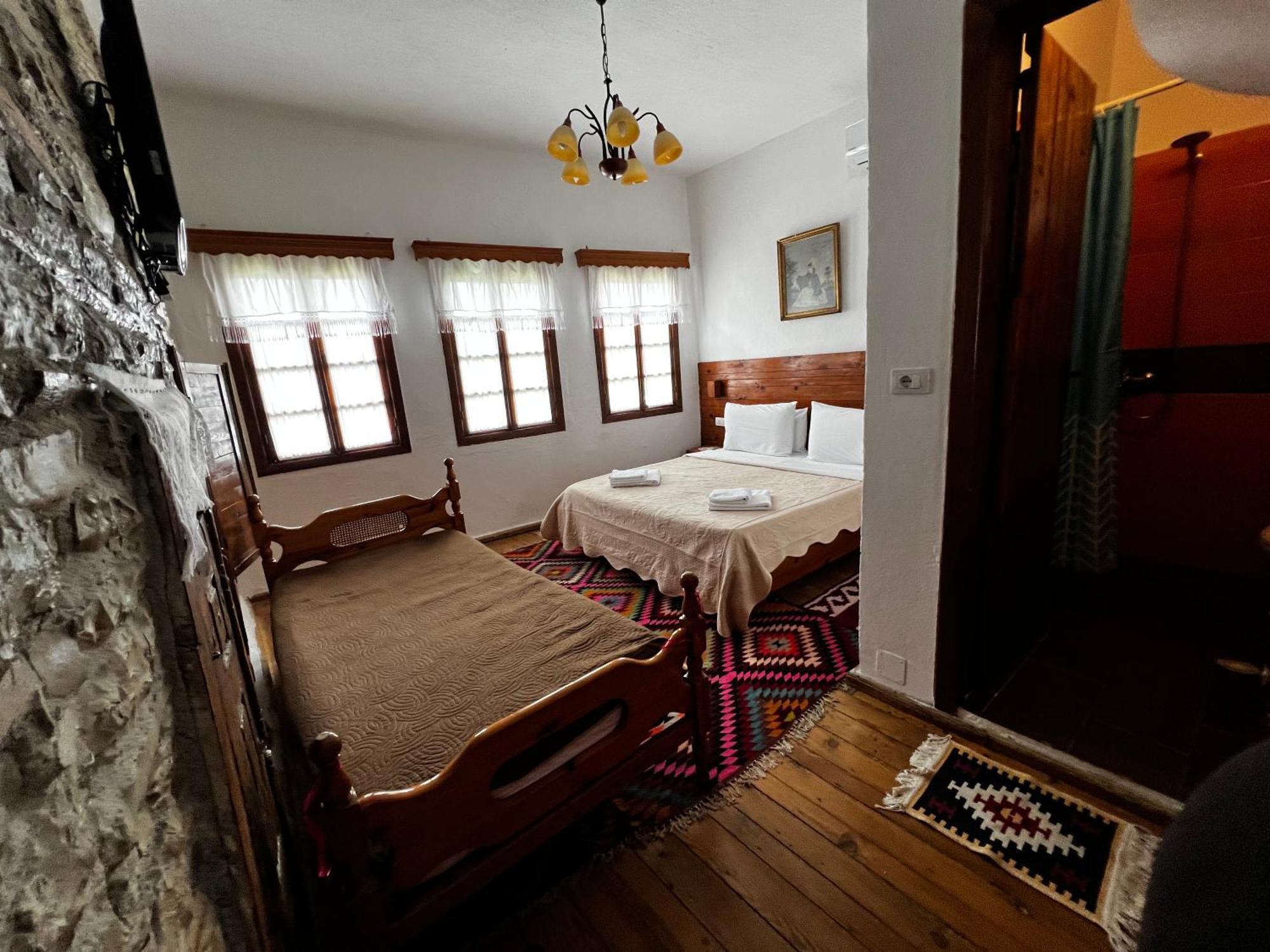 Guest House Salaria Gjirokastër المظهر الخارجي الصورة