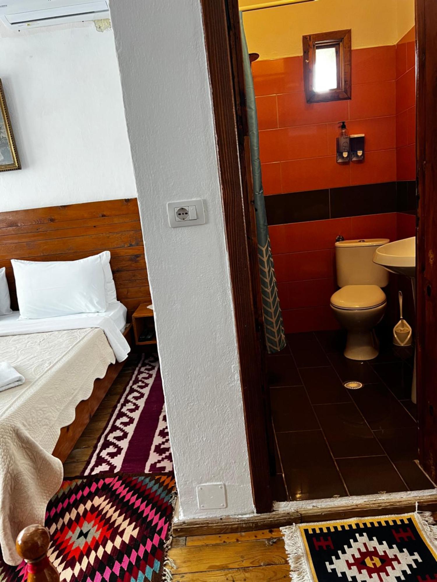Guest House Salaria Gjirokastër المظهر الخارجي الصورة